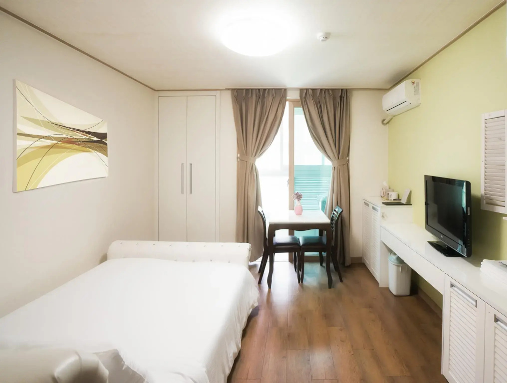 EAN Residence Hotel