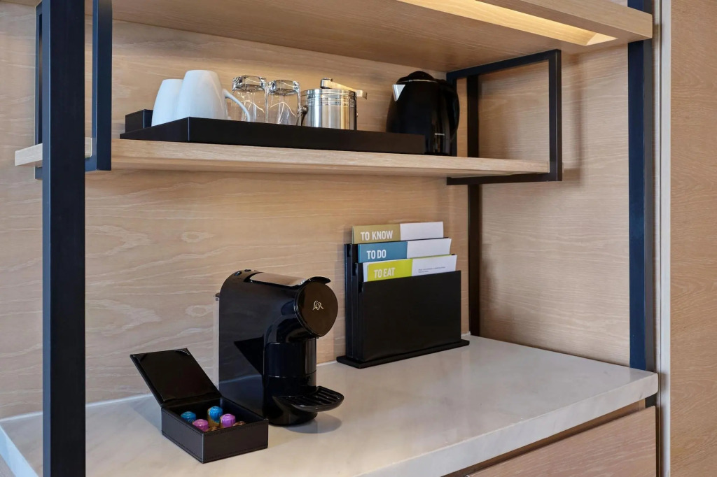 Four Points by Sheraton Phuket Patong Beach Resort