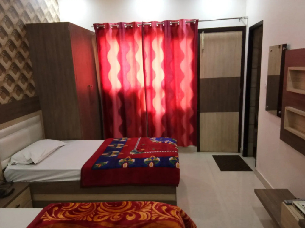 Puri Guest House