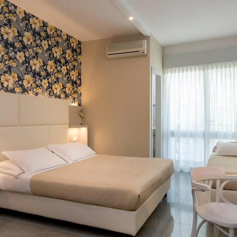 Hotel Corona