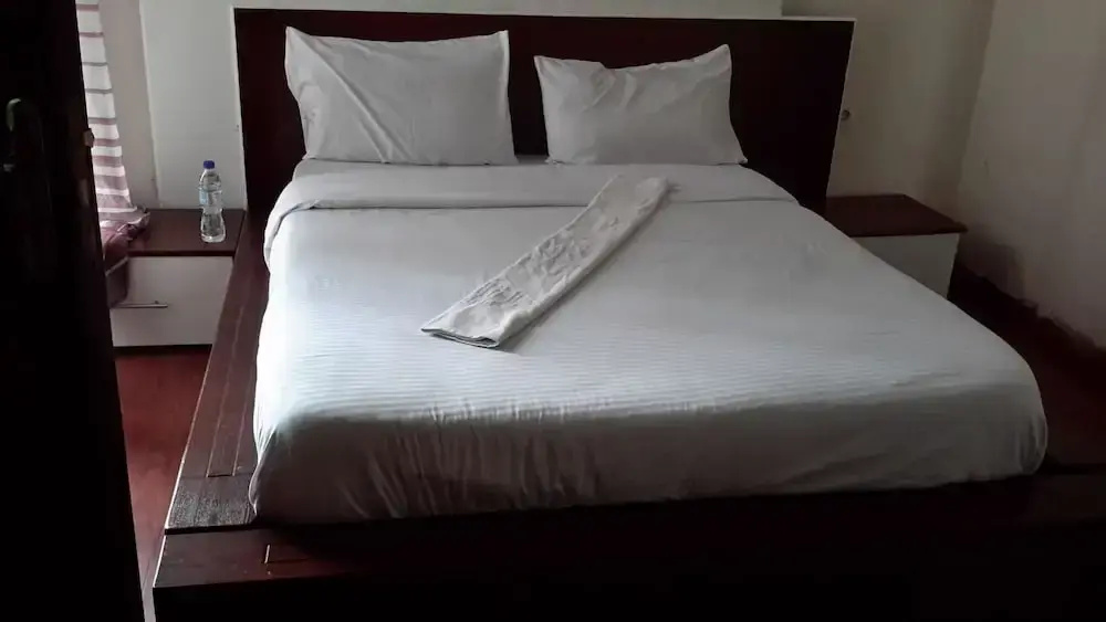 Yomi Hotel