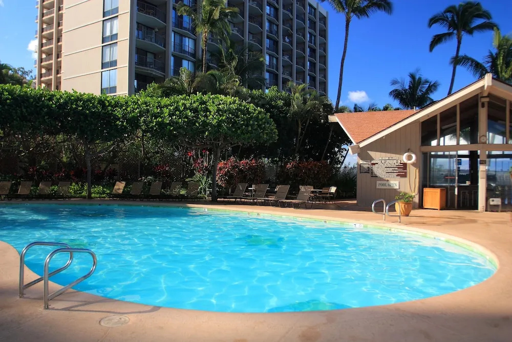 Royal Kahana #319 Studio Bedroom Condo by RedAwning