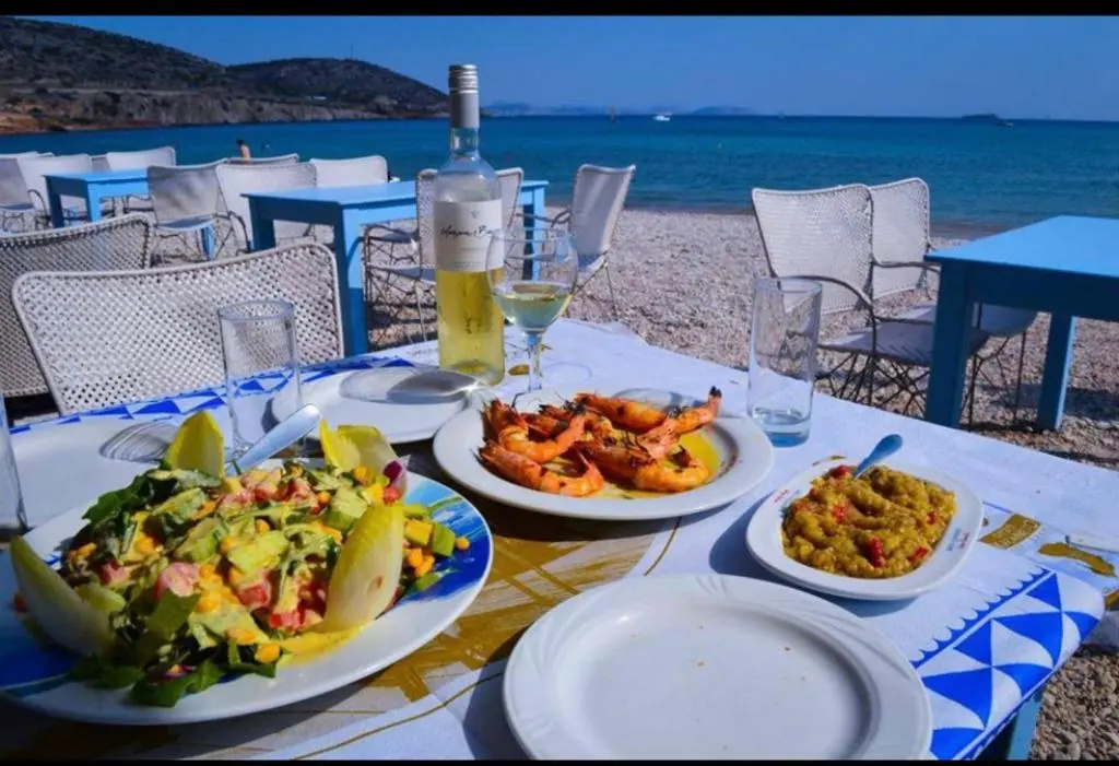 Thelfi Luxury studio in Attica - close to varkiza beach - Sea view