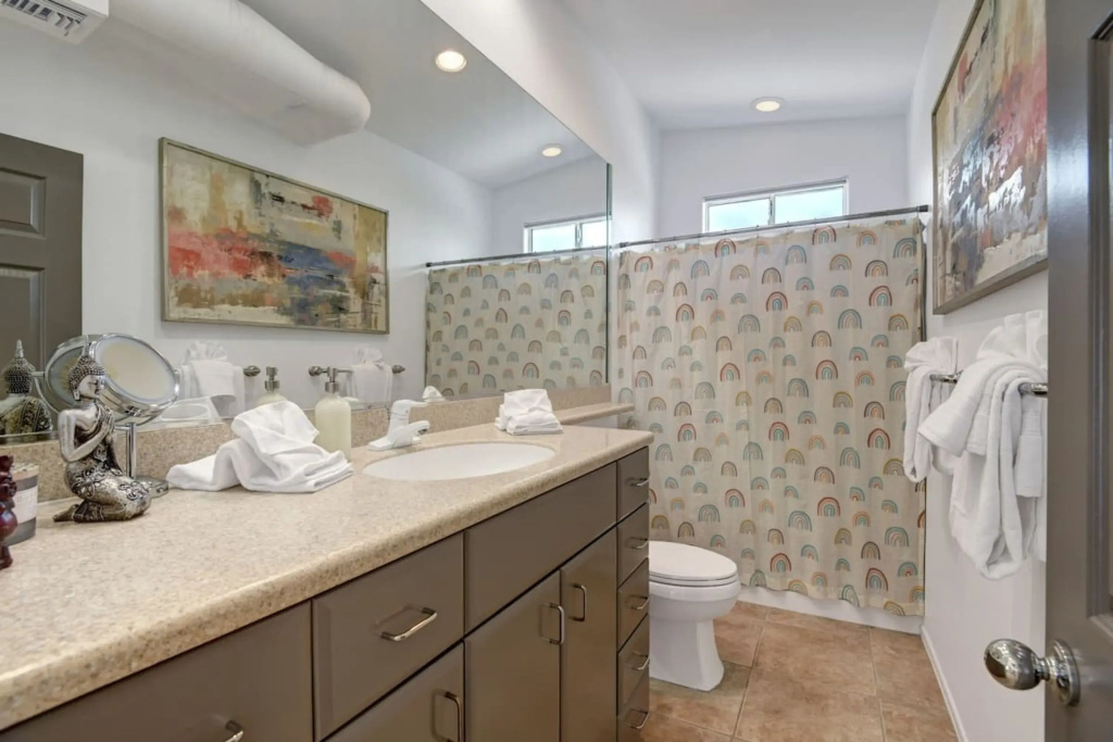 Modern Oasis w Pool Patio Lounge Mountain Views Palo Verde by AvantStay
