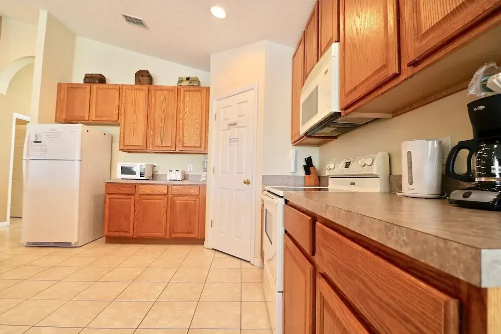 Perfect Large Gated Home w/ Pool Near Golf Course