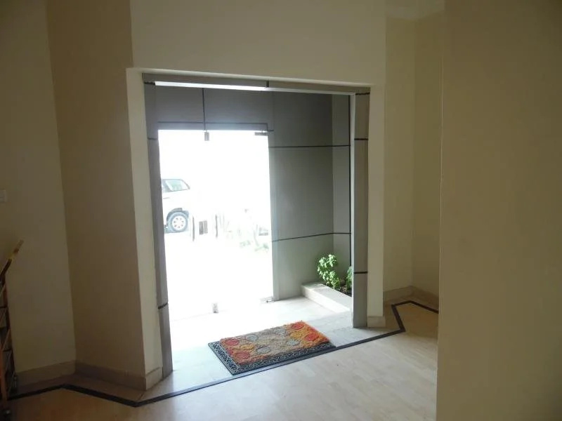 Madaen 1 Hotel