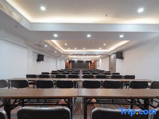 Wuzhou Ziyunge Homestay