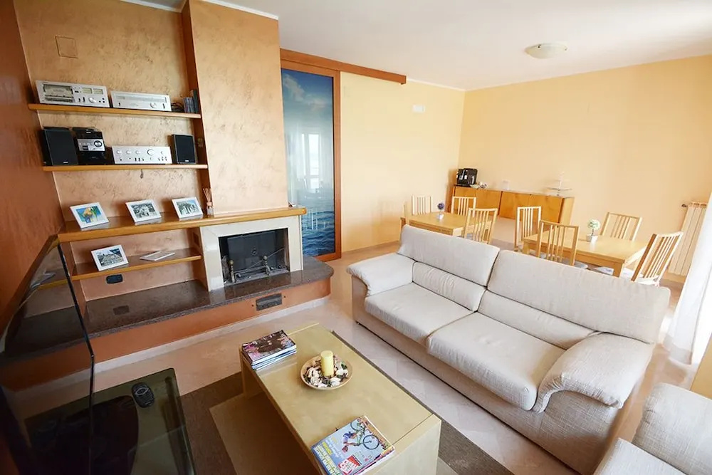 B&B LA BAIA Sea Rooms