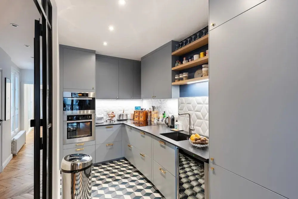 Beautiful Haussmannian Apartment Located in the North of the Marais - Noma