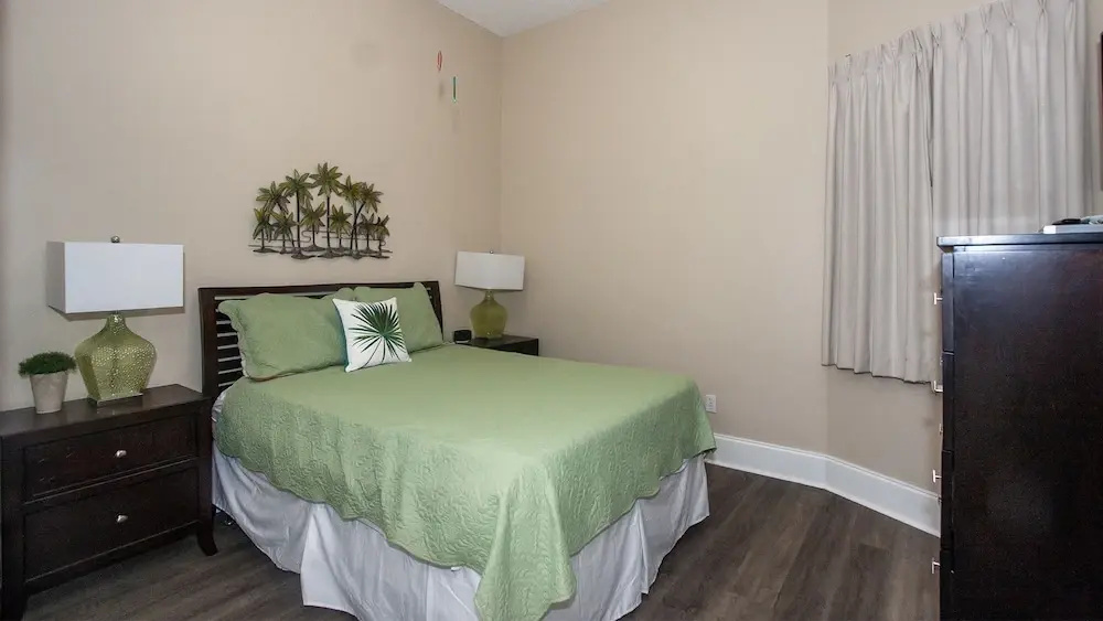 Modern Condo With Bay View - Unit Crb0106