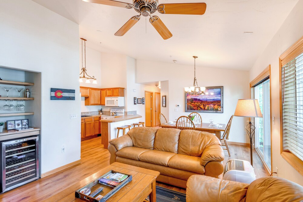 Condo w/ Mtn View < 1 Mi to Steamboat Resort!