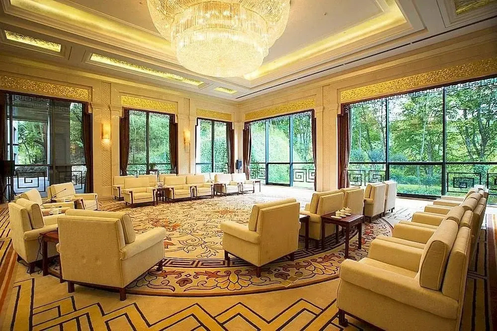 Huaxi Hotel