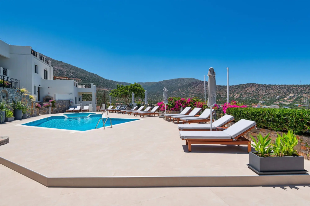 Minois Boutique Hotel