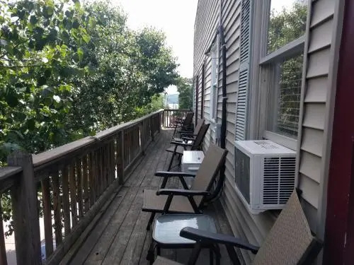 The Keuka Suite 3