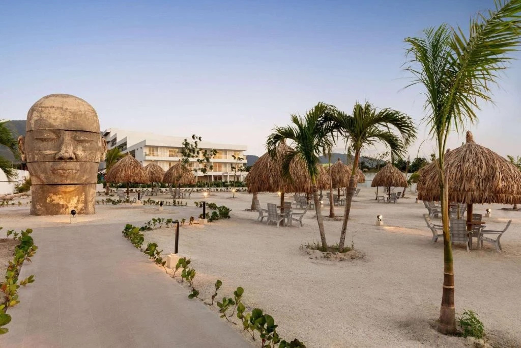 Wyndham Residences Santa Marta Aluna Beach Club