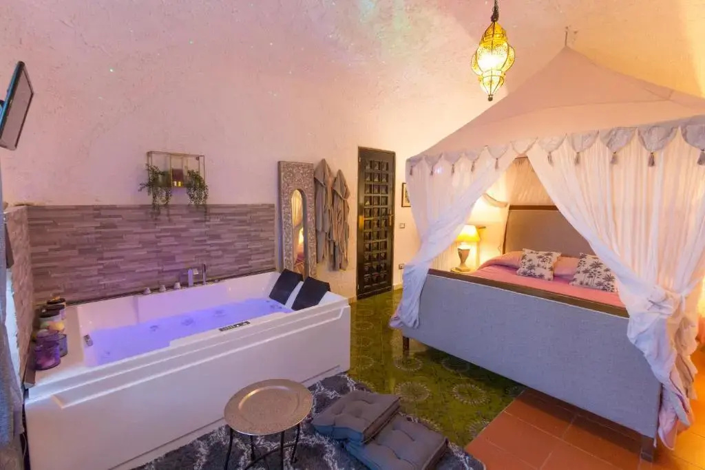 Jamm Suite - Two-room apartment with ensuite whirlpool tub