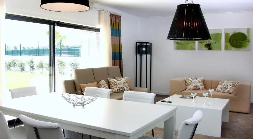 Novochoro Apartments & Villas