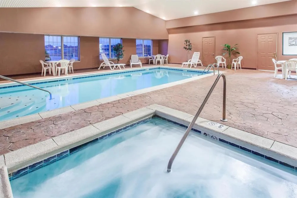 Ramada by Wyndham Sparta/At Speedway