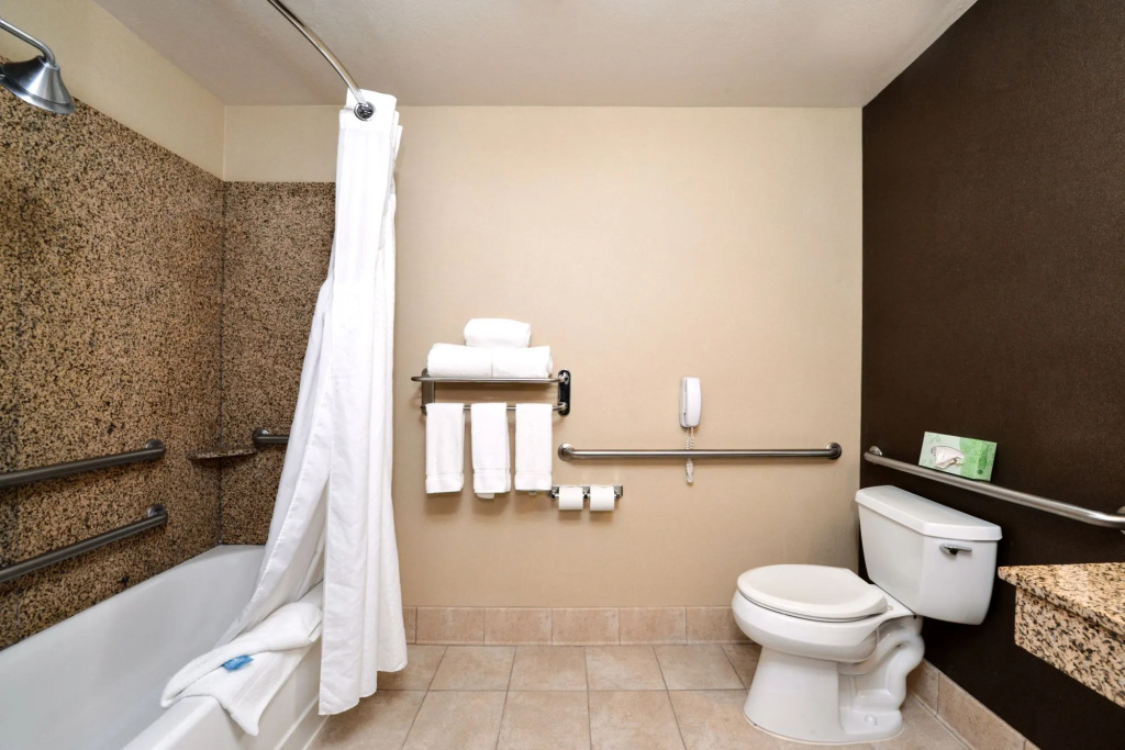 Holiday Inn Express Hotel & Suites Cherry Hills by IHG