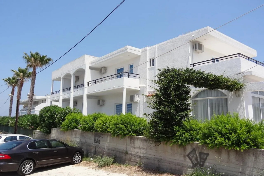 Michalis Studios & Apartments