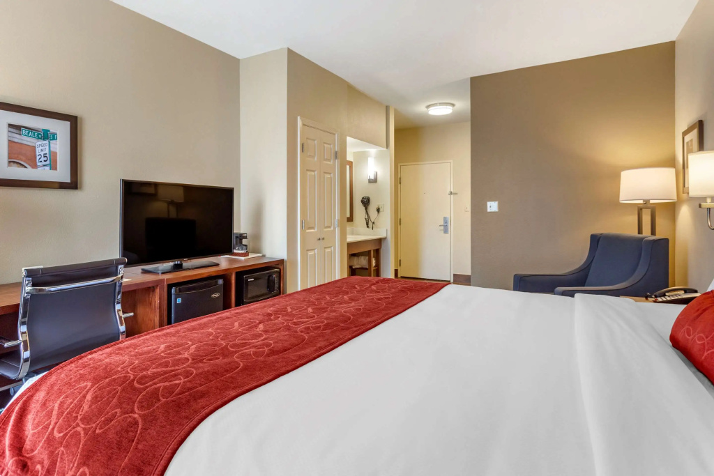 Comfort Suites Cordova