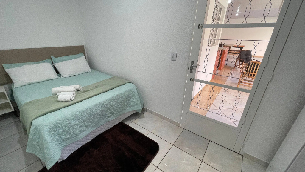 Amplo Apartamento C/ 4 Quartos, Churrasqueira E área De Lazer