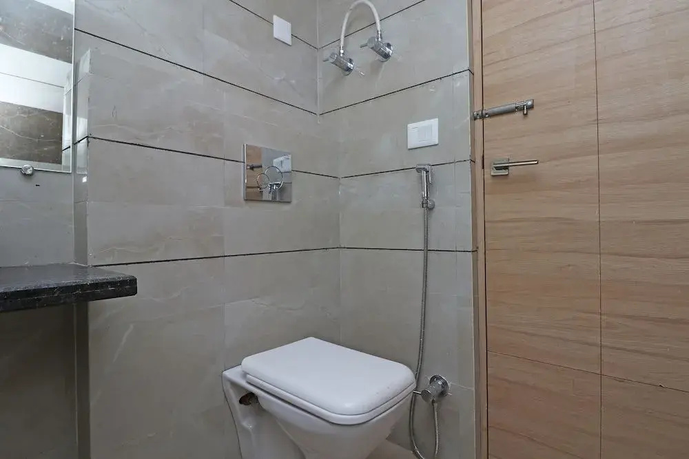 Capital O 30624 Hotel Triton