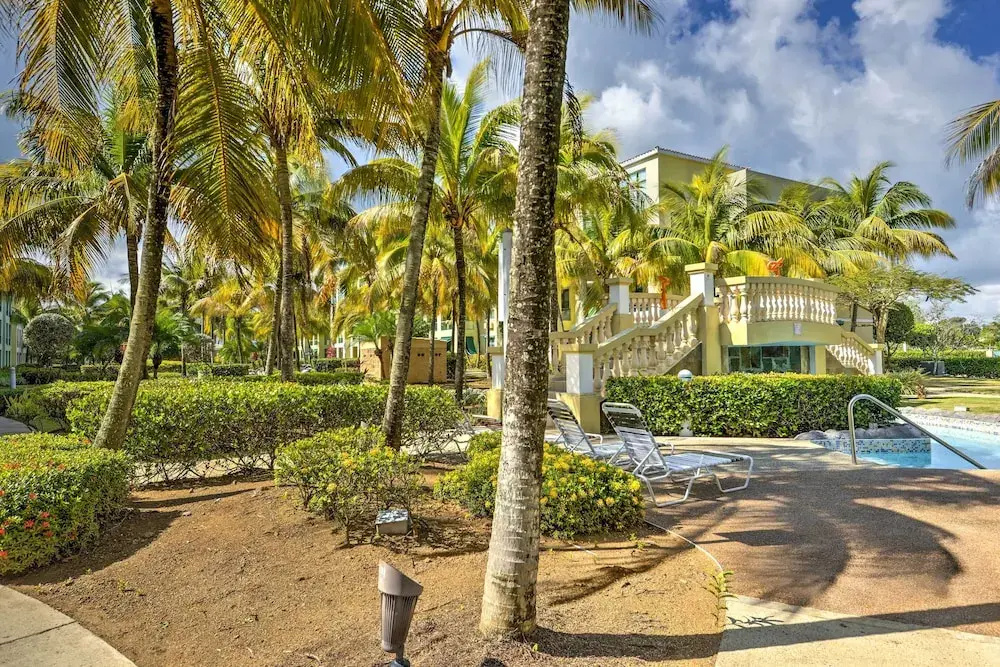 Tropical Puerto Rico Penthouse: Waterpark On-site!