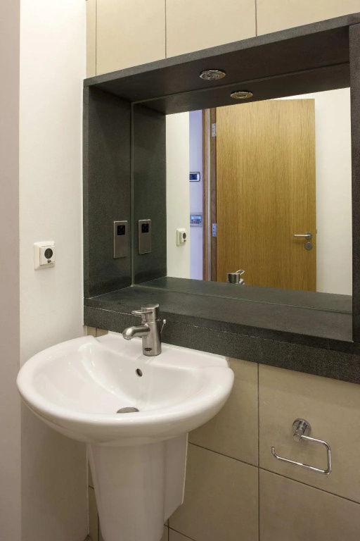 Where To Sleep Piccadilly Suites