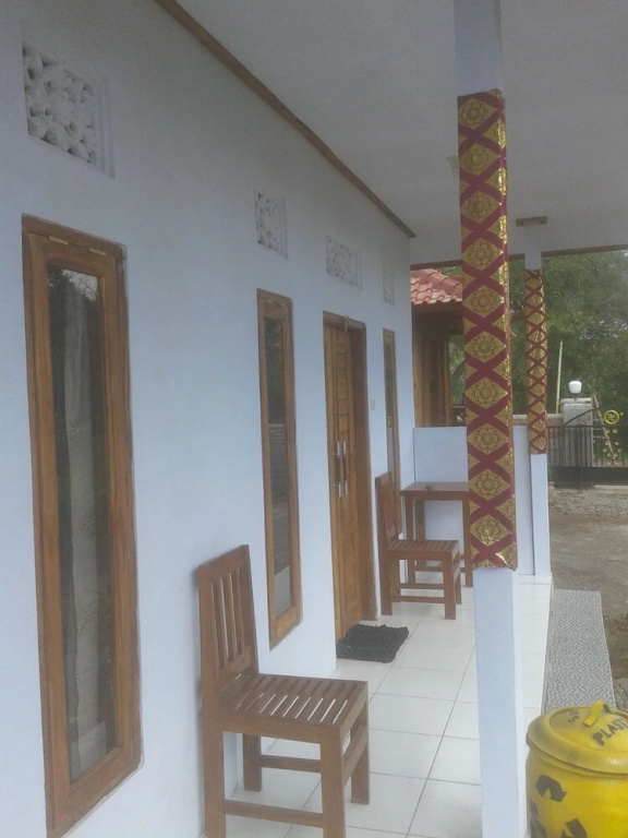 Menjangan Hostel