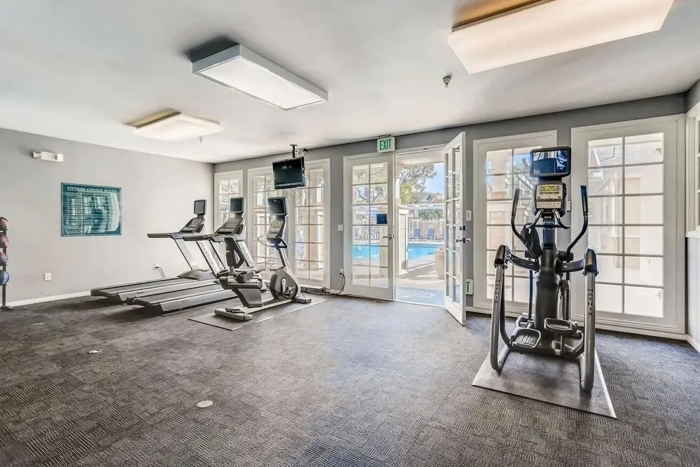 NEW - Private Entrance 2BR/BATH Next To Ritz Carlton Laguna - Walk To Beach! (MB3)