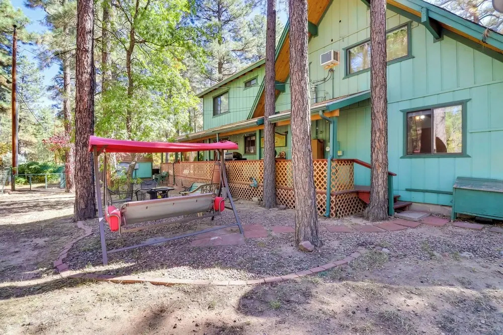Relax Fireside: Rustic Gem 2 Mi to Rainbow Lake!