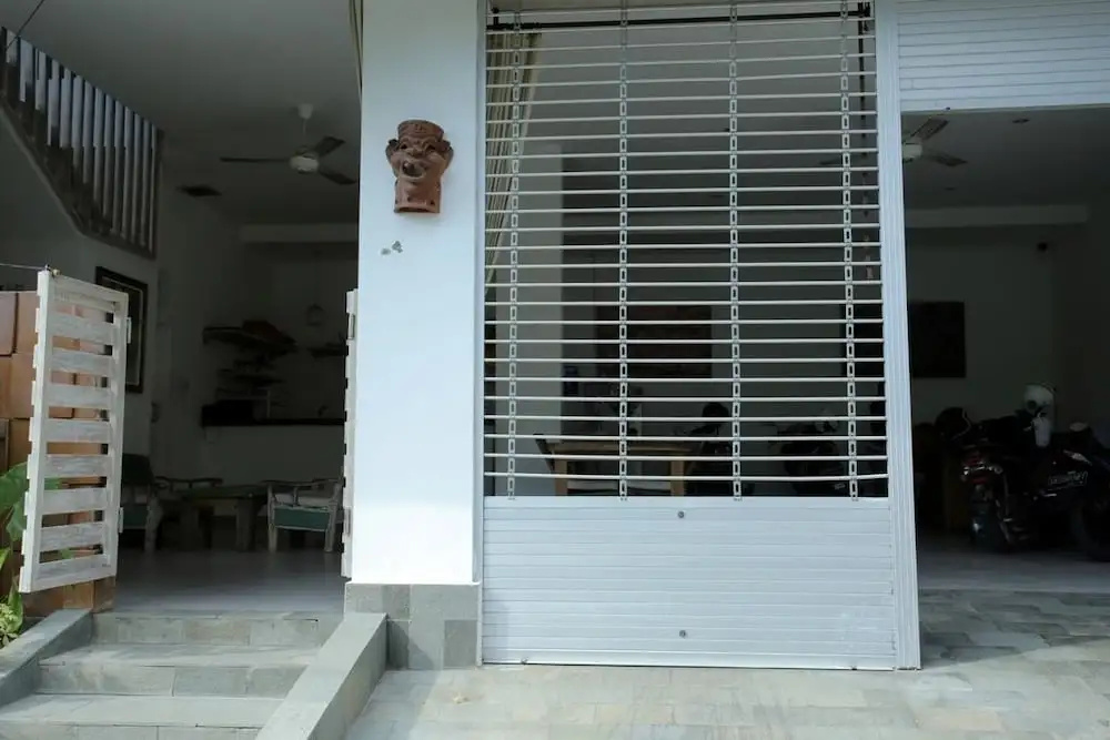 RedDoorz near Raya Semer