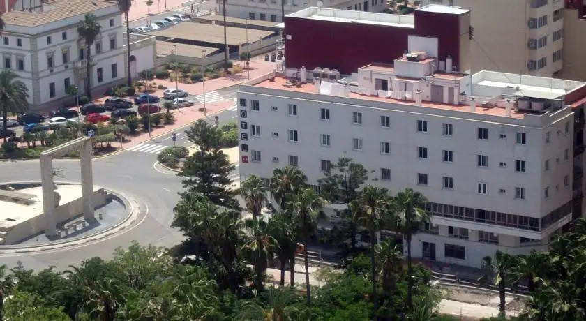 Hotel DL Port