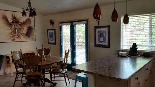 Grizzly Roadhouse Bed and Breakfast