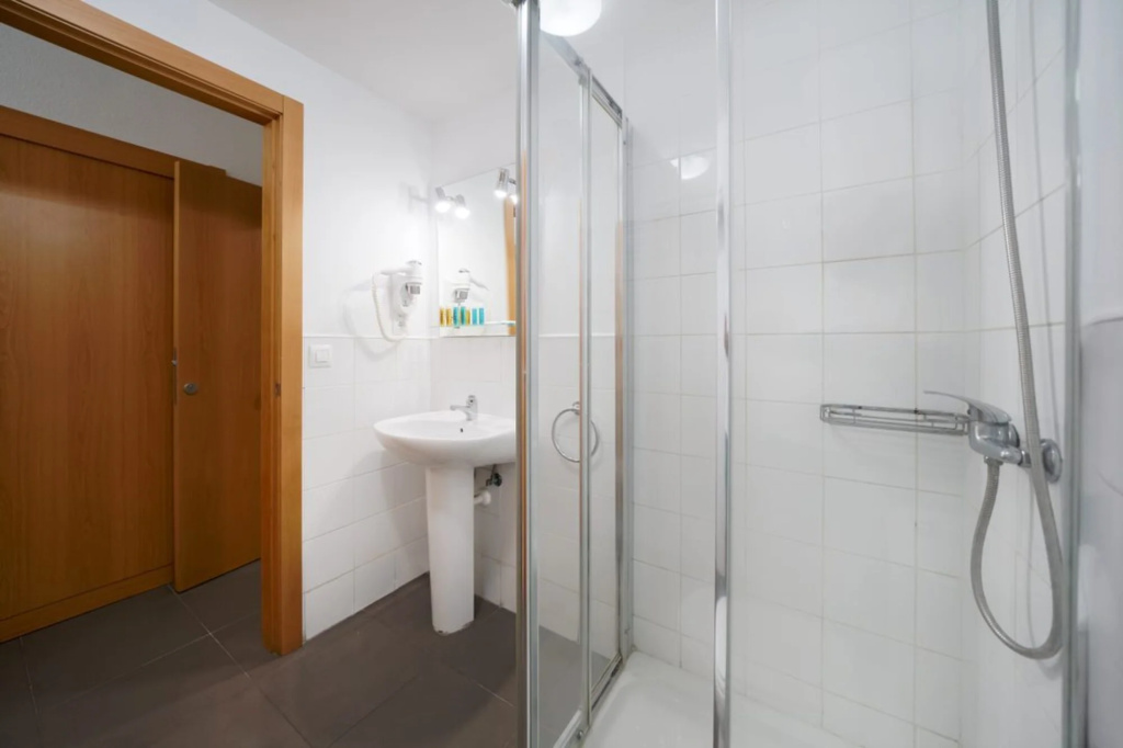 Mhc Arenales Hotel