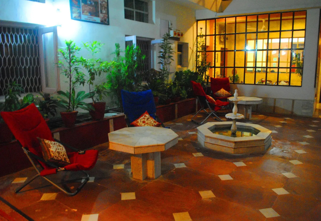 Hotel Harmony