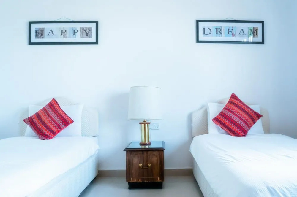 Hoota Guest House
