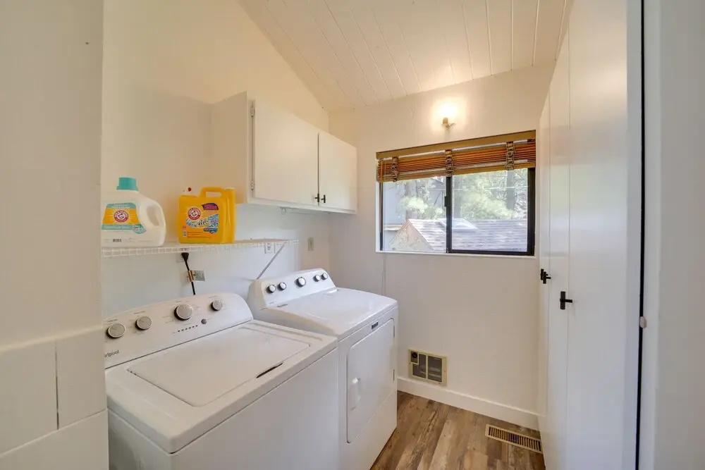 Hike, Golf & Fish: Cozy Retreat in Munds Park!