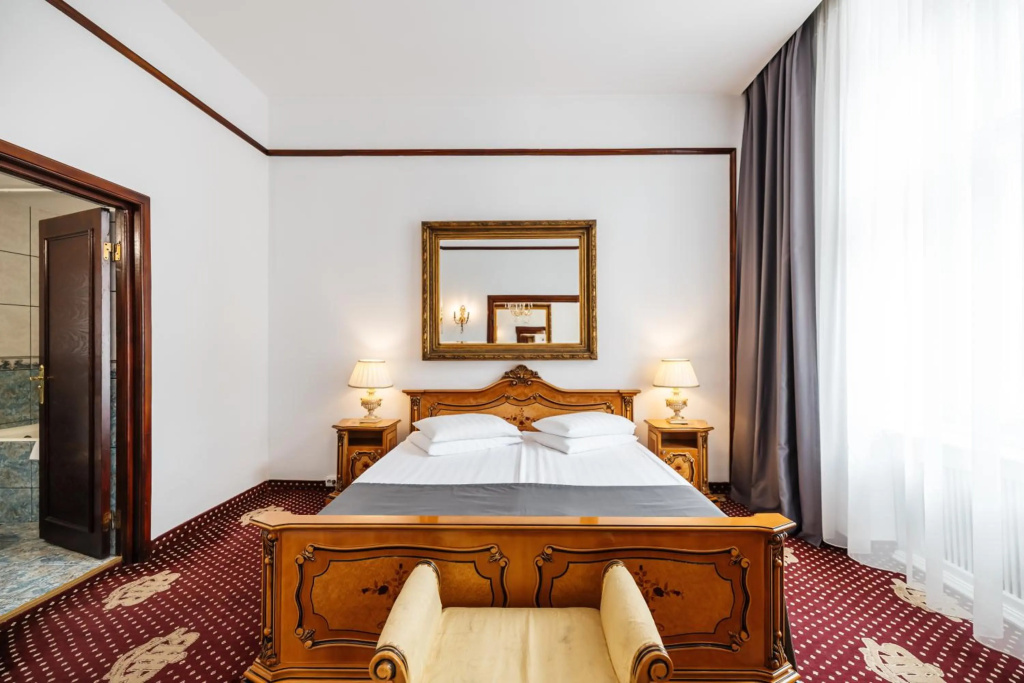 Hotel Imparatul Romanilor Hotel & SPA