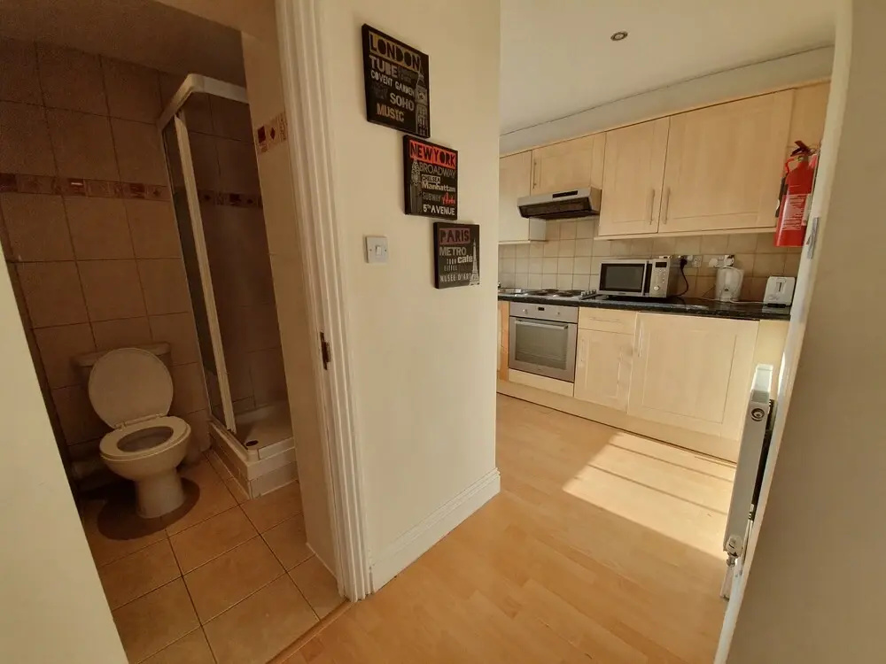 Studio Apartment in South Kensington 12