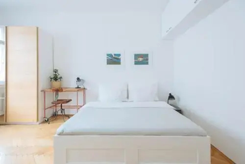 Perfect Days Apartments