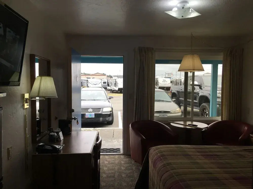 Southsider Motel