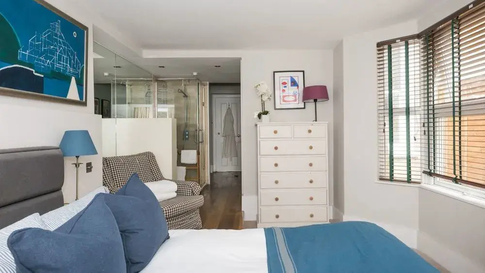 Contemporary 2BR Flat near The Oval