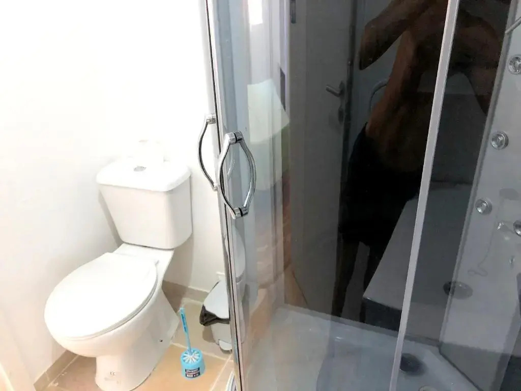 One bedroom bungalow with shared pool enclosed garden and wifi at Silves