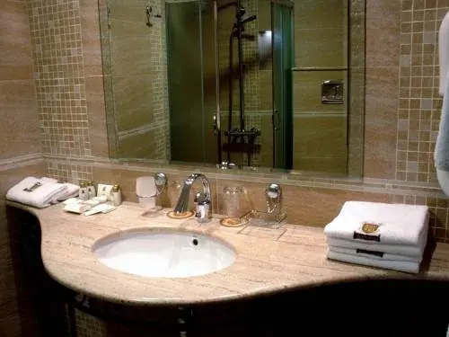Varosha Club Hotel