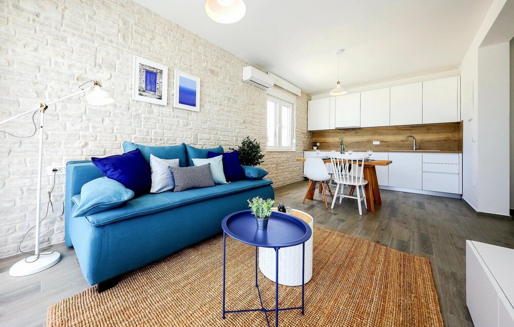 Gorgeous Home In Vrsi