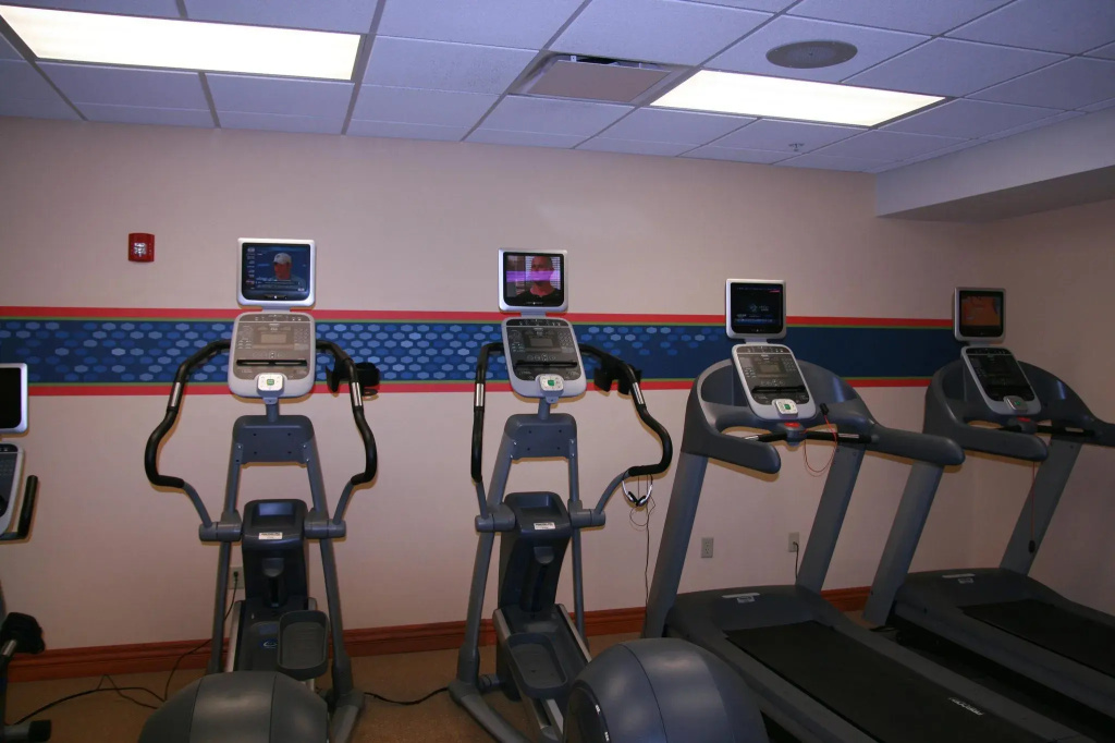 Newly Renovated Hampton Inn Omaha West Lakeside