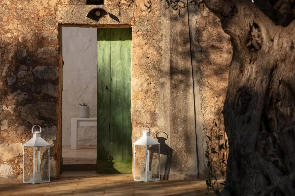 Elegant and refined villa with pool immersed into the mediterannean bush-DIMORA DALUMA