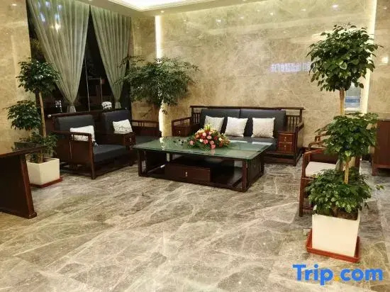 Ruijia Jinlong Hotel
